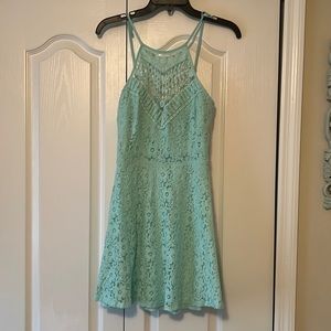 B. DARLIN Mint green lace dress. Juniors size 9/10. Great condition!